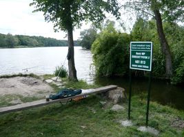 Šárecký potok 2-ú.n.Džbán-začátek léta 2010.jpg